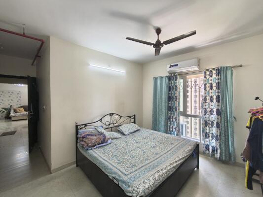 2 BHK Flat in Balkum, Thane