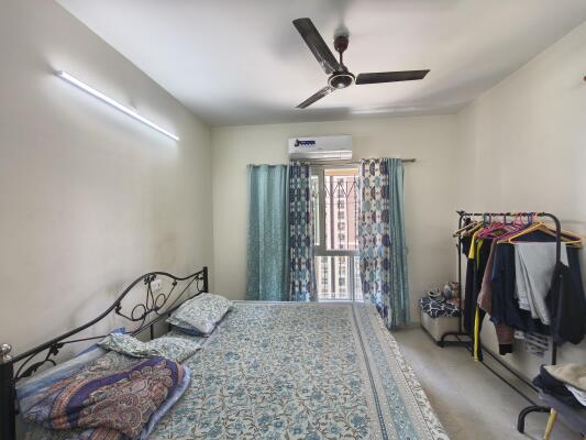2 BHK Flat in Balkum, Thane