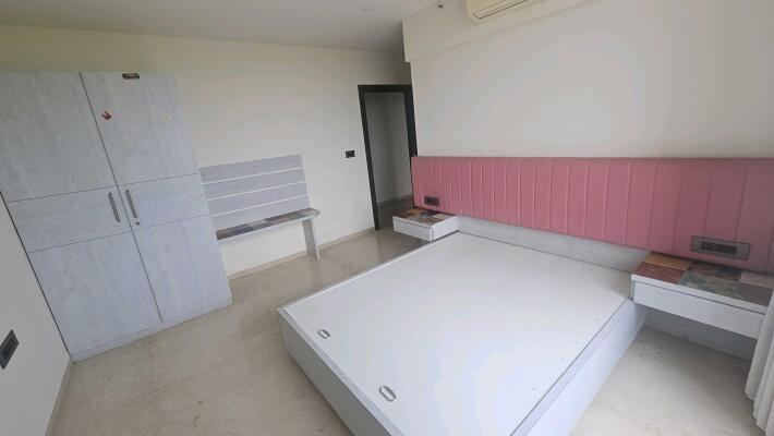 4 BHK Flat in Yashodham, Goregaon East