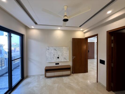 3 BHK Builder Floor in Sector 10, Gurgaon