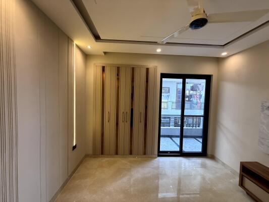 3 BHK Builder Floor in Sector 10, Gurgaon