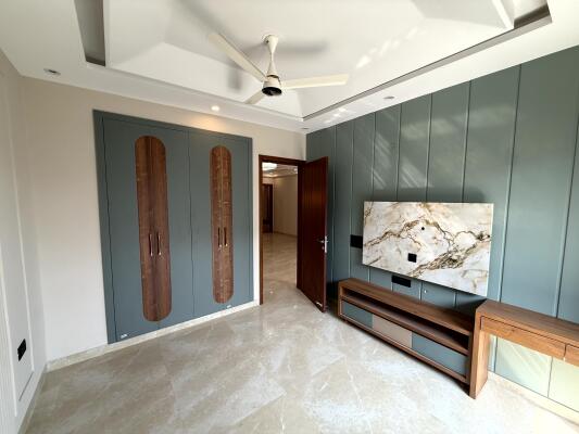 3 BHK Builder Floor in Sector 10, Gurgaon