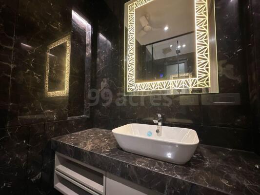4 BHK Triplex Builder Floor in Greater Kailash, Delhi