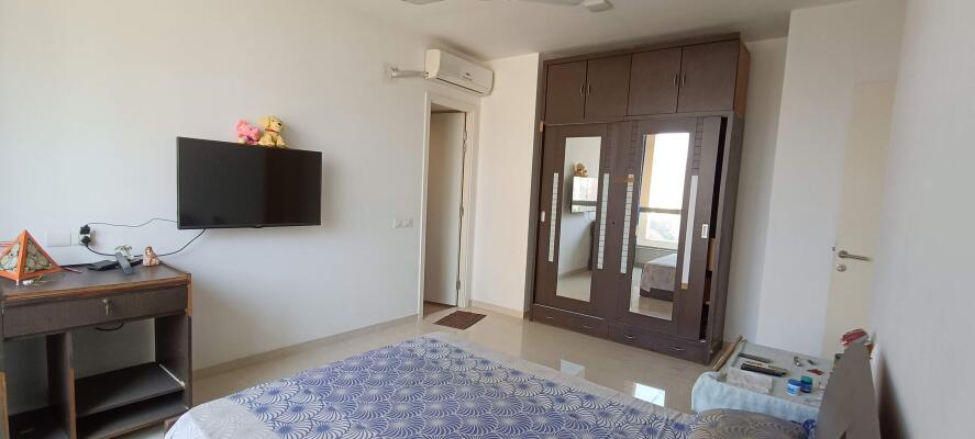 3 BHK Flat in Hiranandani Estate, Thane
