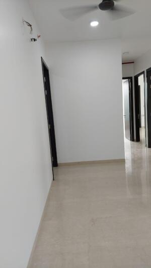 4 BHK Flat in Mulund West, Mumbai
