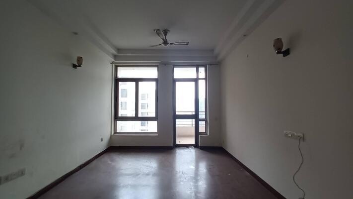 4 BHK Flat in Sector 128, Noida