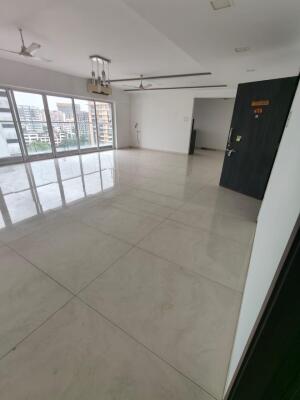 4 BHK Flat in Ghatkopar East, Mumbai