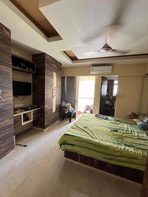3 BHK Flat in Teen Hath Naka, Thane West