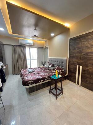 3 BHK Flat in Teen Hath Naka, Thane West