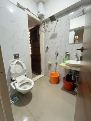 3 BHK Flat in Teen Hath Naka, Thane West