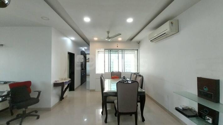 3 BHK Flat in Lokhandwala Kandivali East, Mumbai