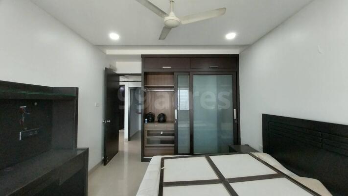 3 BHK Flat in Lokhandwala Kandivali East, Mumbai