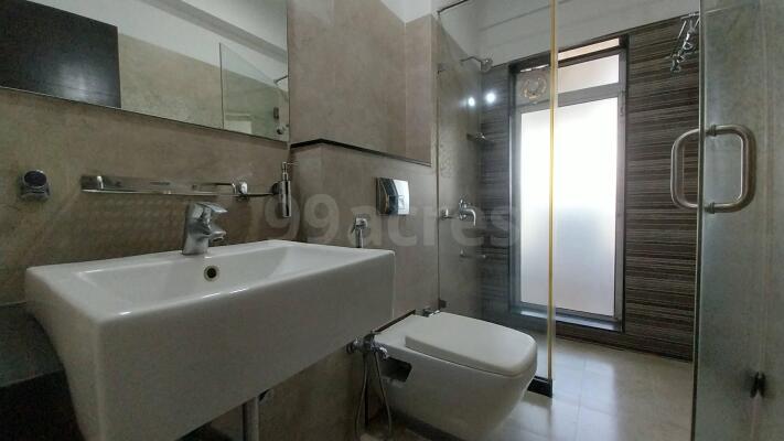 3 BHK Flat in Lokhandwala Kandivali East, Mumbai