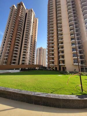 3 BHK Flat in Sector 120, Noida