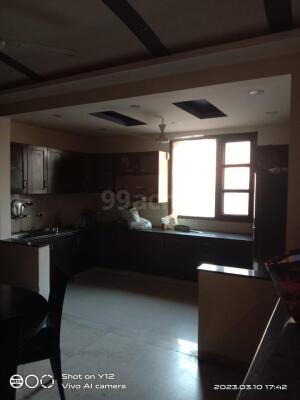 10 Bedroom House in Sector 27, Noida