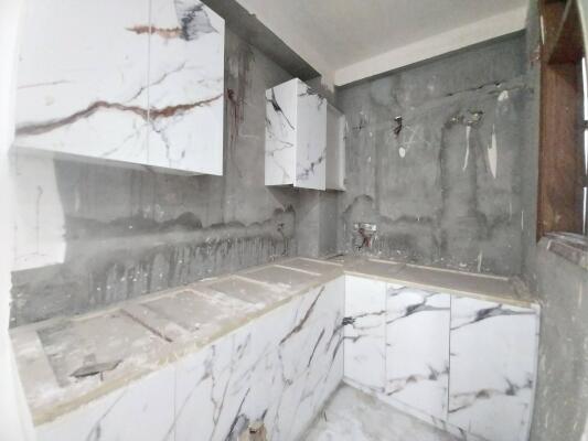 2 BHK Flat in Paryavaran Complex, Delhi