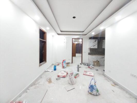 2 BHK Flat in Paryavaran Complex, Delhi
