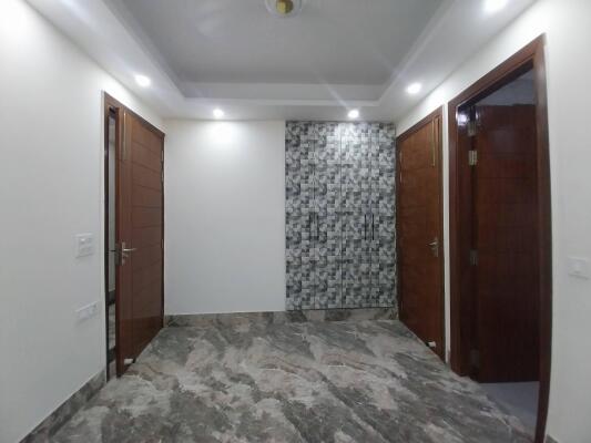 3 BHK Flat in Freedom Fighter Enclave, Delhi