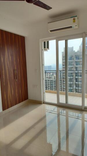 3 BHK Flat in Sector 4, Greater Noida West