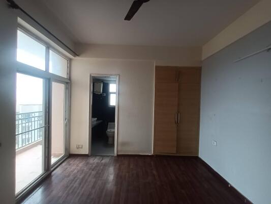 2 BHK Flat in Sector 120, Noida