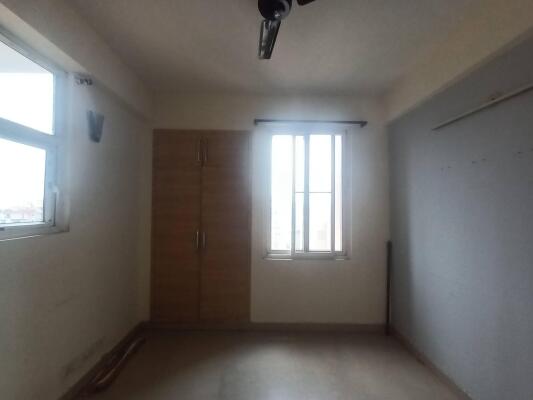 2 BHK Flat in Sector 120, Noida