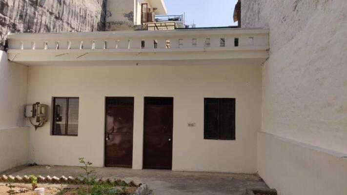 Residential land / Plot in Sector 37, Greater Noida