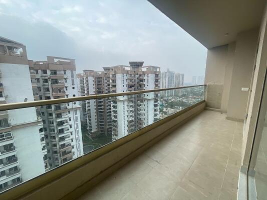 3 BHK Flat in Ramprastha Greens, Ghaziabad