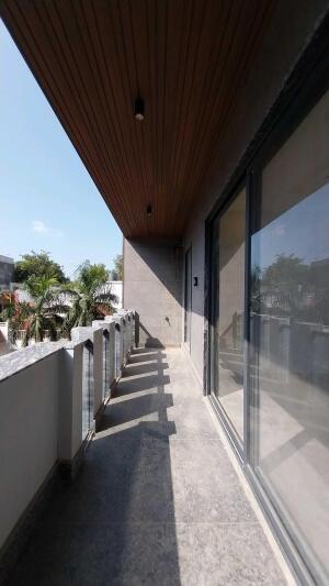 4 BHK Independent Builder Floor in Punjabi Bagh West, Delhi