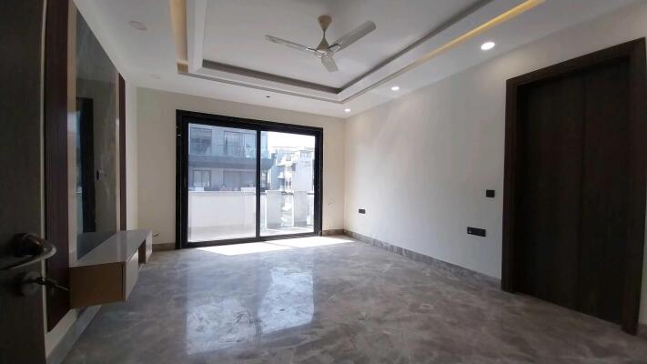 4 BHK Independent Builder Floor in Punjabi Bagh West, Delhi