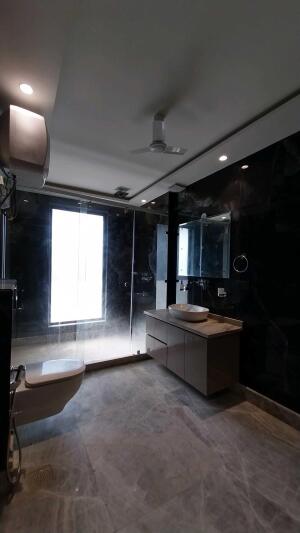 4 BHK Independent Builder Floor in Punjabi Bagh West, Delhi