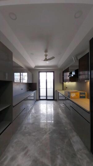 4 BHK Independent Builder Floor in Punjabi Bagh West, Delhi
