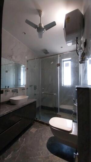 4 BHK Independent Builder Floor in Punjabi Bagh West, Delhi