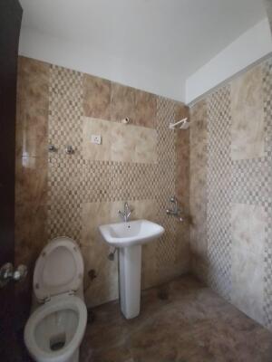 3 BHK Flat in Sector 70, Faridabad