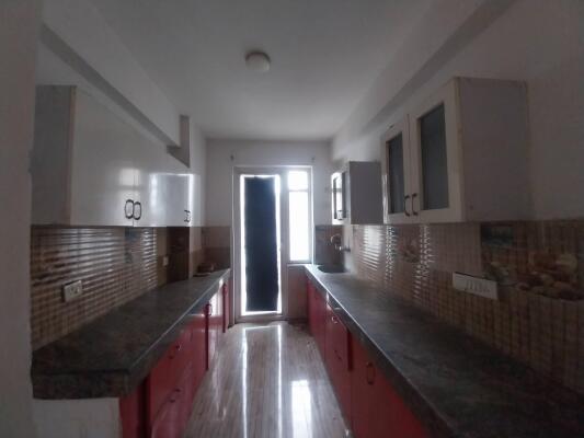 3 BHK Flat in Sector 70, Faridabad