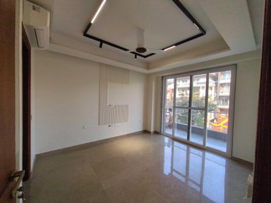 4 BHK Builder Floor in Palam Vihar, Gurgaon