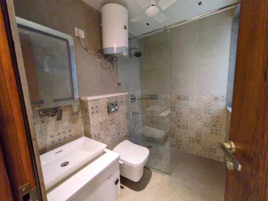 4 BHK Builder Floor in Palam Vihar, Gurgaon