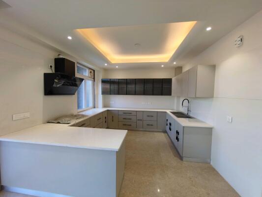 4 BHK Builder Floor in Palam Vihar, Gurgaon