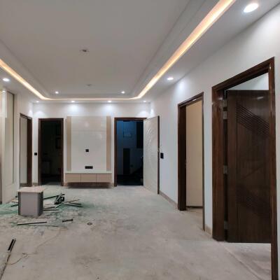 5 BHK Builder Floor in Sector 11 Rohini, Delhi