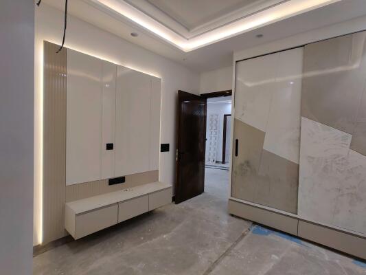 5 BHK Builder Floor in Sector 11 Rohini, Delhi