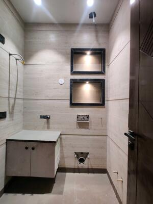 5 BHK Builder Floor in Sector 11 Rohini, Delhi