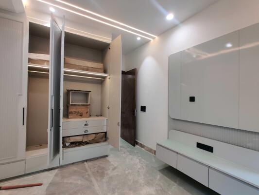 5 BHK Builder Floor in Sector 11 Rohini, Delhi