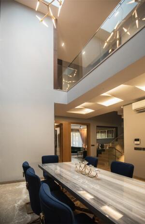 5 Bedroom House in Sector 33, Gurgaon