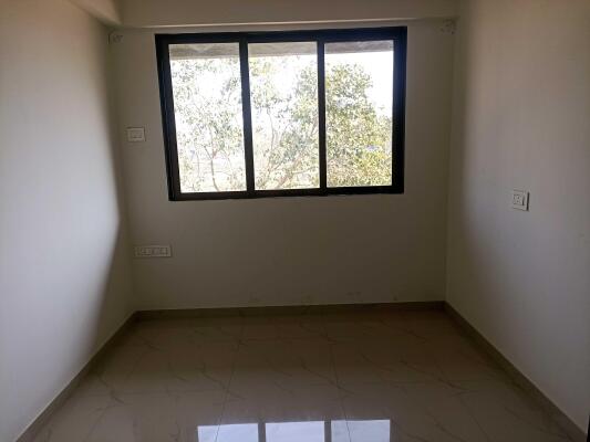 1 BHK Flat in Dahisar West, Mumbai