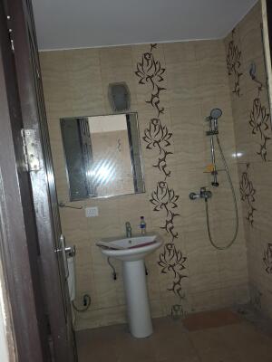 4 BHK Flat in Sector 45, Noida