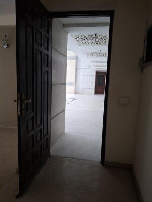 4 BHK Flat in Sector 45, Noida