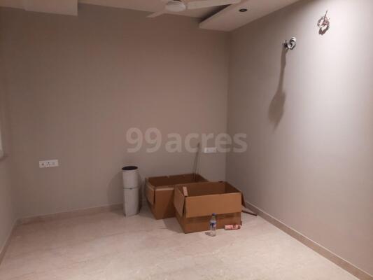 3 BHK Independent Builder Floor in Kalkaji, Delhi