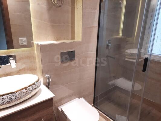 3 BHK Independent Builder Floor in Kalkaji, Delhi