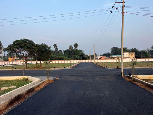 Residential land / Plot in Red Hills, Chennai