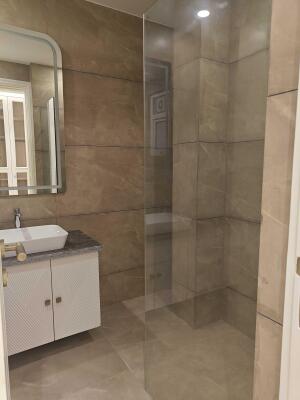 3 BHK Builder Floor in Surajmal Vihar, Delhi