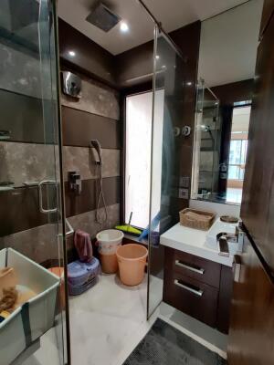 2 BHK Flat in Khar West, Mumbai